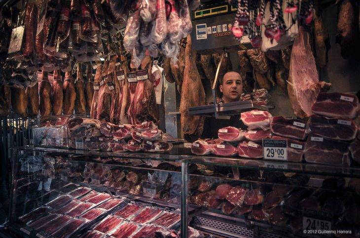 marché boqueria jambon