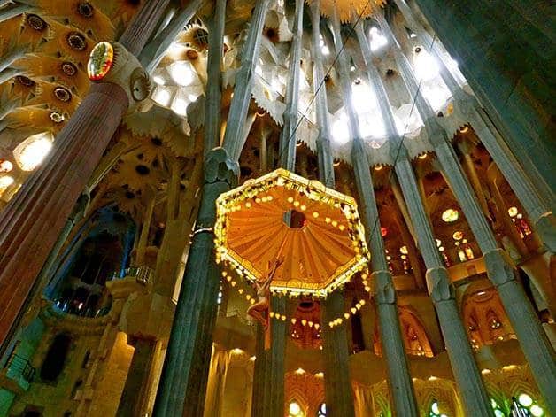 visite guidée sagrada familia baldaquin