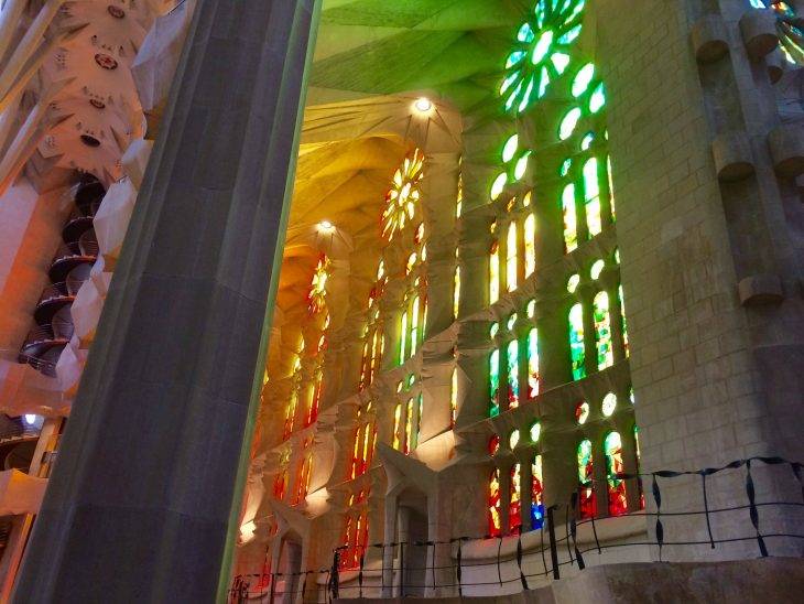 Sagrada Familia et Gaudí interieur